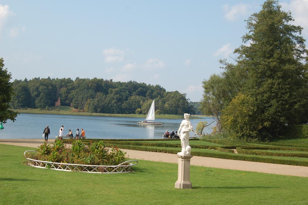 Schloss-Und Seeblick Apartment Rheinsberg Exteriér fotografie