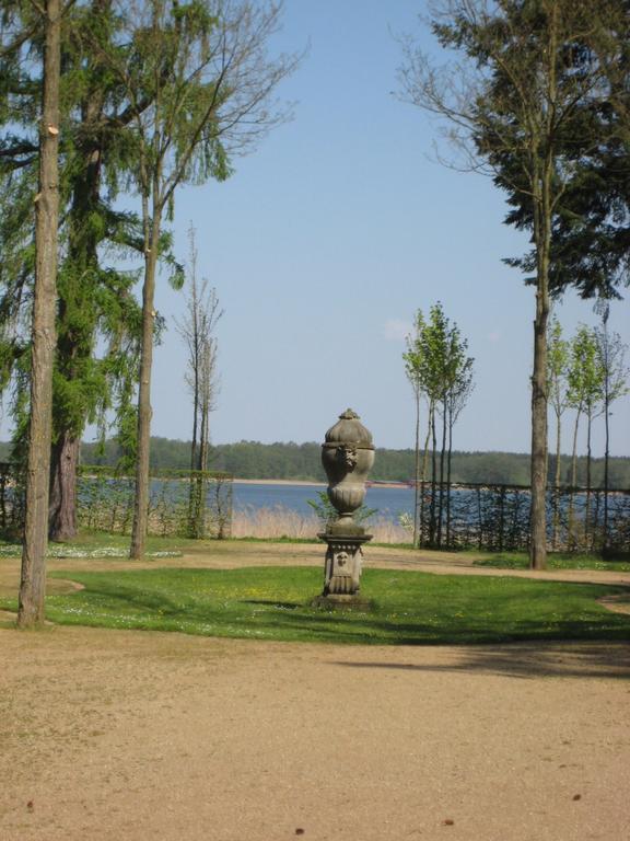 Schloss-Und Seeblick Apartment Rheinsberg Exteriér fotografie