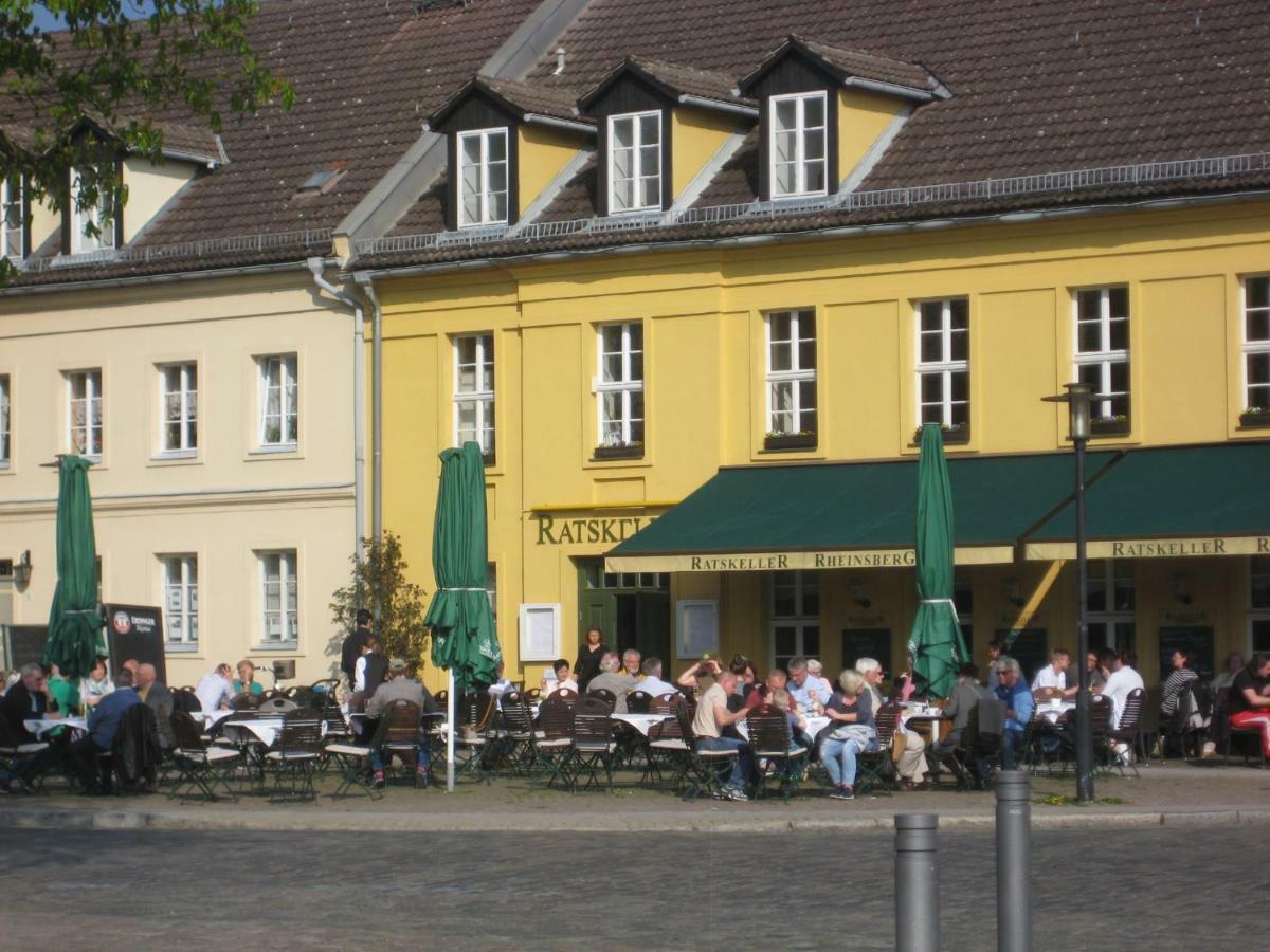 Schloss-Und Seeblick Apartment Rheinsberg Exteriér fotografie